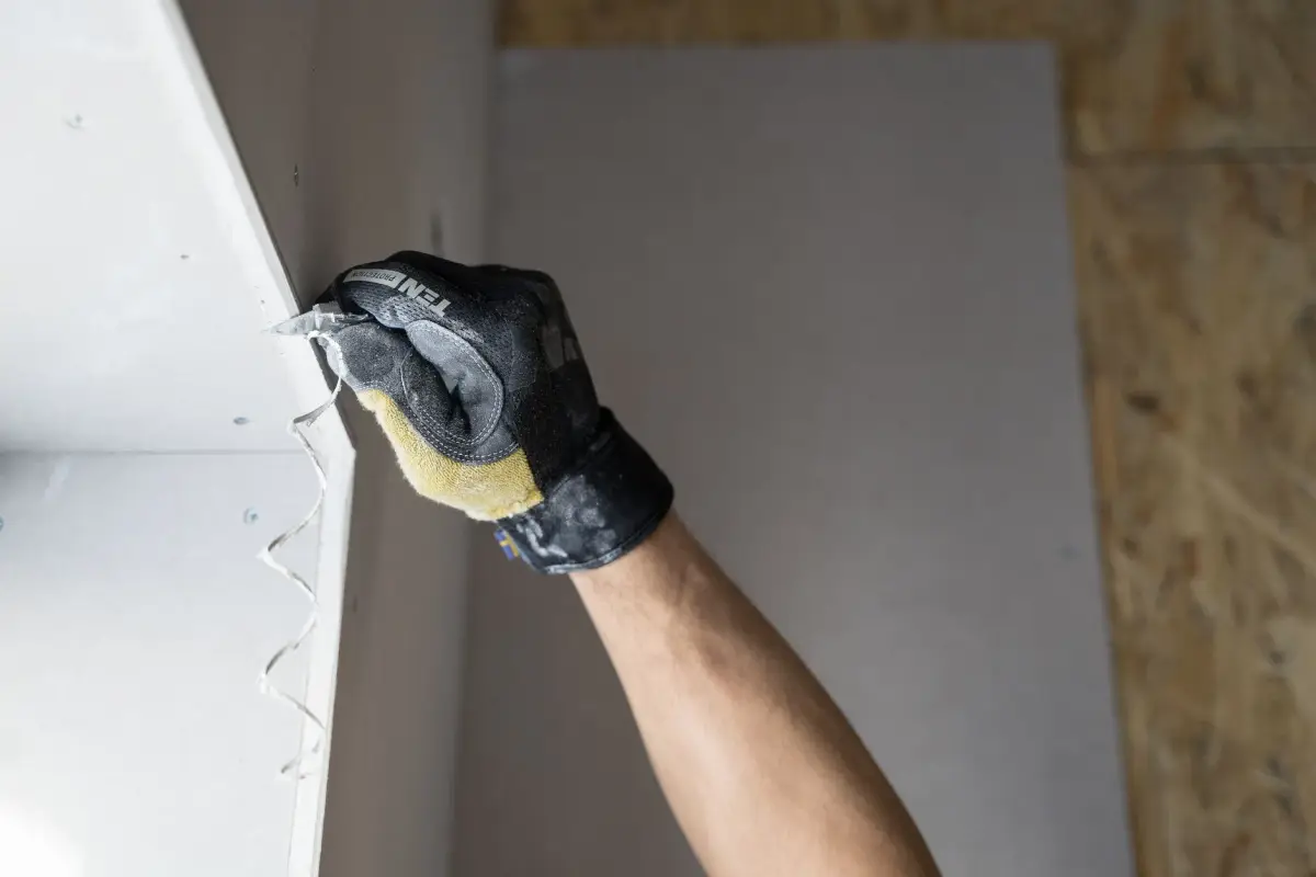 Drywall repair patching in East Hampton, NY