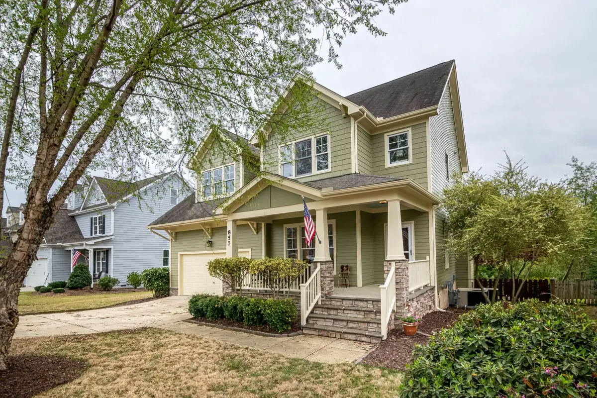 Traditional home exterior in Wainscott, NY